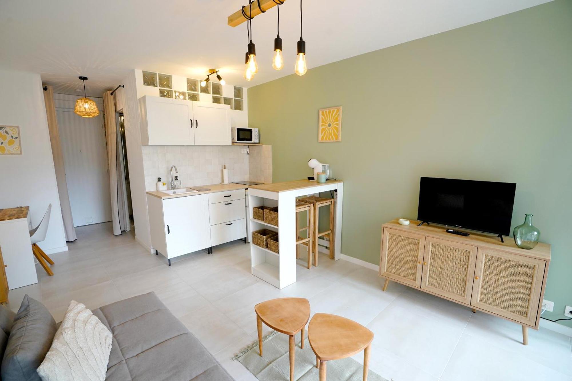 Appartement A 1min Des Plages, Juan Les Pins